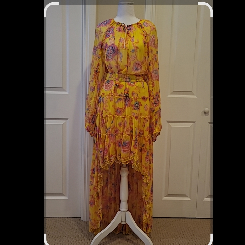 HEMANT & NANDITA Vibrant Yellow Floral 2 Peices Set - Picture 2 of 12
